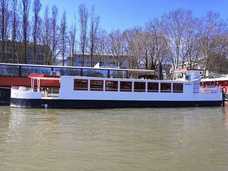 Seine en bateaux bateau de croisière