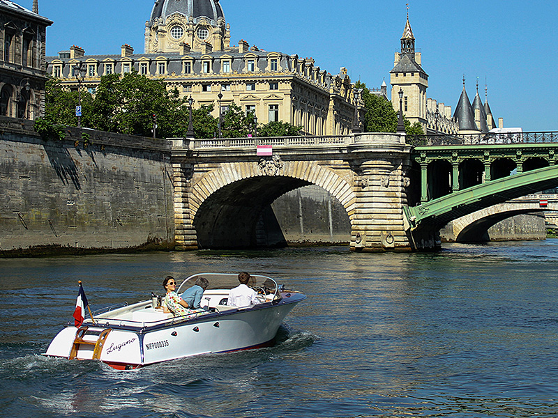 Seine en bateaux location anniversaire évènement